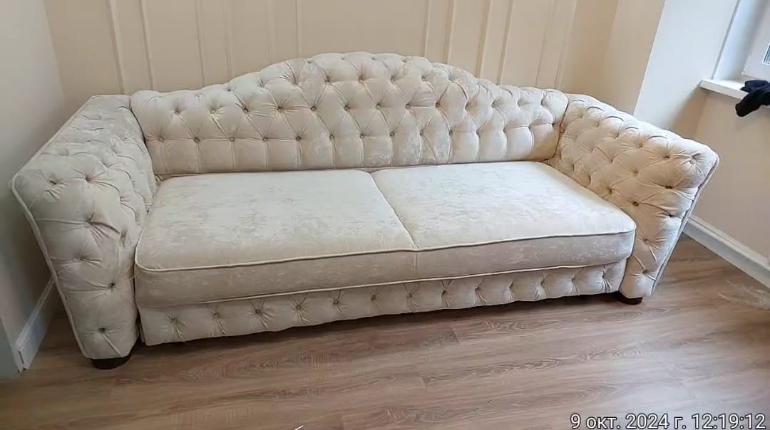 Замена обивки дивана на дому. Звездная